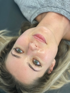 Classic Lashes-before