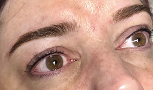 Eyeliner and brows-before